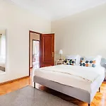 דירה Marques De Pombal Classical Living