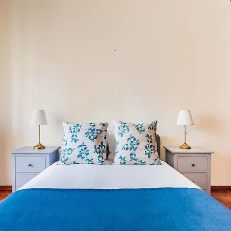 Marques De Pombal Classical Living Apartment