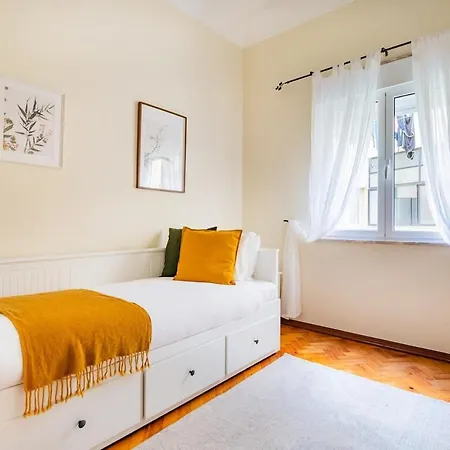 Апартаменты Marques De Pombal Classical Living