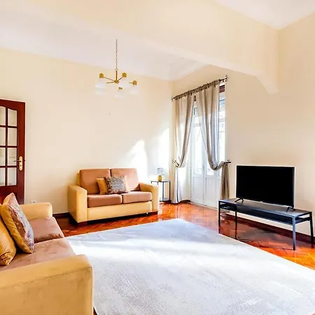 Marques De Pombal Classical Living Apartment *