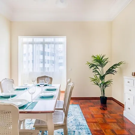 Marques De Pombal Classical Living Lisbon